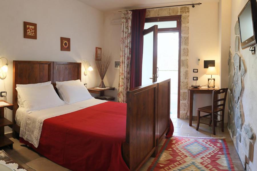 Hotel Masseria L'uliveto Agri 3*