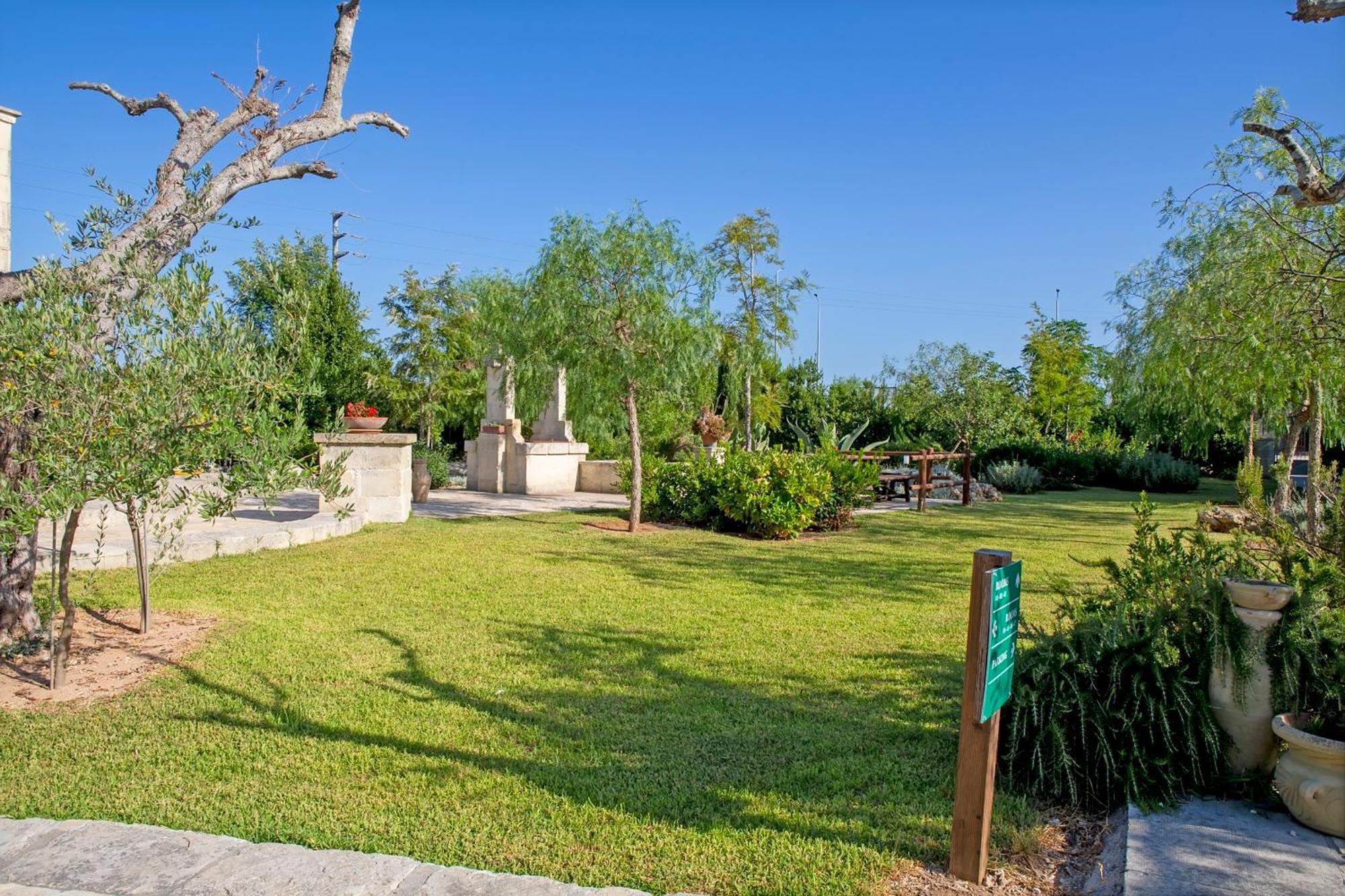 Masseria L'uliveto Agri Hotel 3*